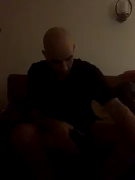 Hothotboyg online show from 11-26-25, 12:50