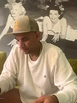 Hothotboyg online show from 01-10-26, 10:58