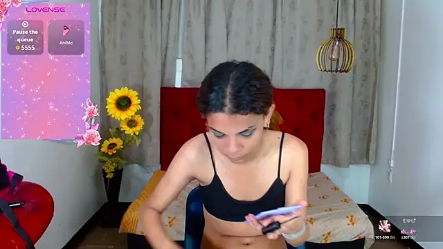 luisa  torres online show from 11-11-25, 03:17