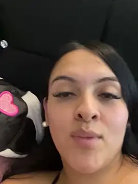 Snapshot of marianm29 chatting on 11-11-25, 01:49 marianm29 online show from 11-11-25, 01:49