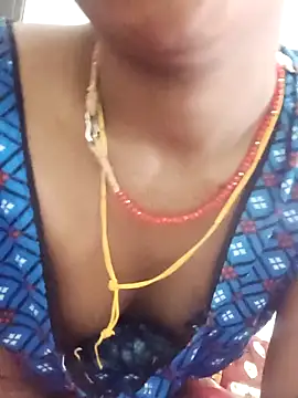 Snapshot of Sapna-Yadav chatting on 10-09-25, 02:20 Sapna-Yadav online show from 10-09-25, 02:20