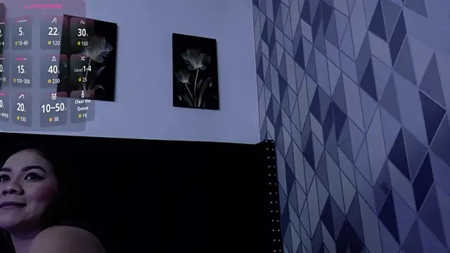 mamaneedsfun online show from 10-04-25, 12:47