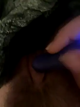 Mellywelly online show from 09-17-25, 05:42