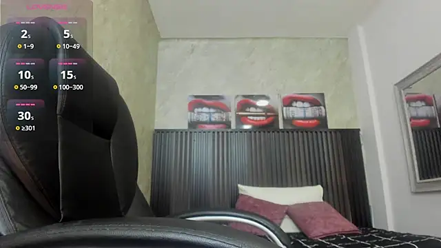 luna  dance online show from 10-31-25, 06:42