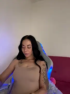 AriaValentina online show from 11-25-25, 10:32