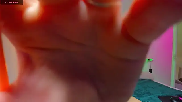 ArinaWinss online show from 10-08-25, 06:11