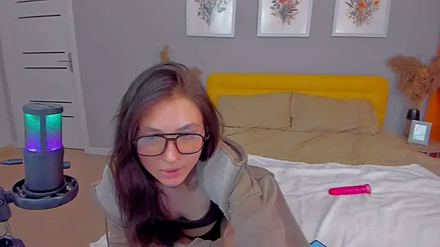 BrandyShy online show from 09-30-25, 01:49