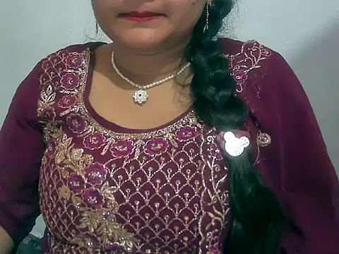 Saniya K online show from 11-30-25, 04:00