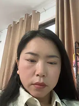 Snapshot of DHJM168 chatting on 04-10-26, 03:45 DHJM168 online show from 04-10-26, 03:45