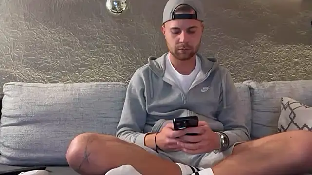 RioBlaze online show from 11-17-25, 05:41