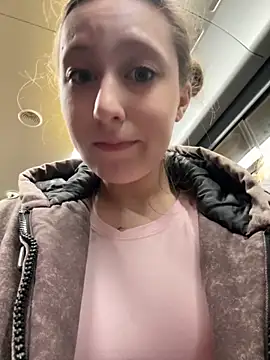 FroggyAnna online show from 11-12-25, 03:34