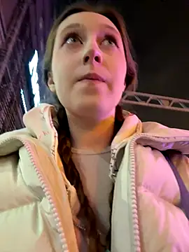 FroggyAnna online show from 11-20-25, 03:01