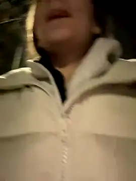 FroggyAnna online show from 11-26-25, 06:20