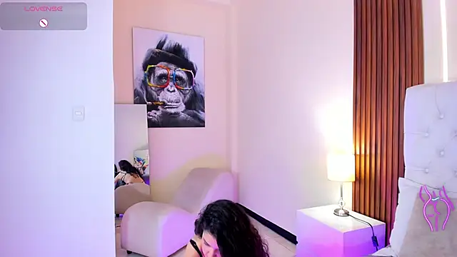 IrisLaurent online show from 11-02-25, 03:36