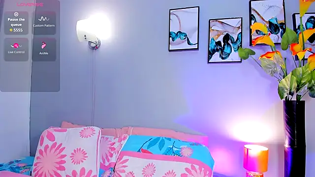 Zoee10 online show from 11-06-25, 07:15