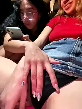 PussyLoversShow online show from 10-12-25, 12:20