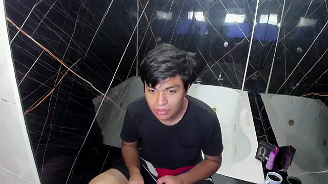 Snapshot of NatyyAlex chatting on 10-24-25, 02:13 NatyyAlex online show from 10-24-25, 02:13