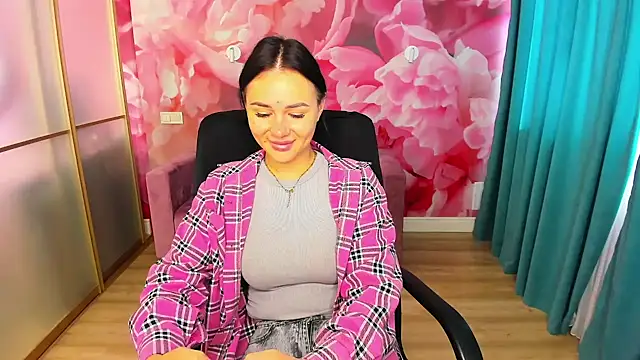 Snapshot of VenillaRose chatting on 09-16-25, 06:03 VenillaRose online show from 09-16-25, 06:03
