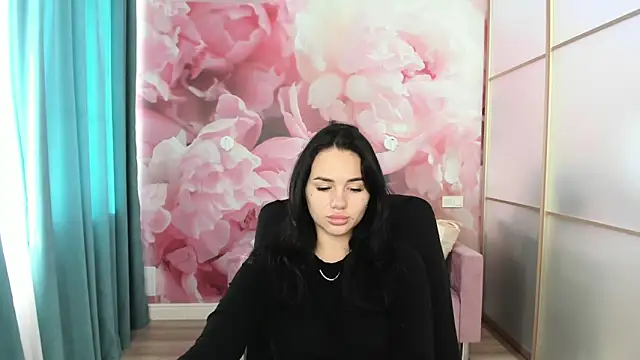 Snapshot of VenillaRose chatting on 09-18-25, 06:26 VenillaRose online show from 09-18-25, 06:26