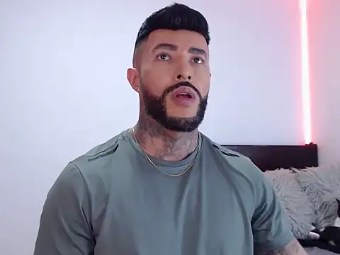 andrea de lucaa online show from 10-20-25, 12:44