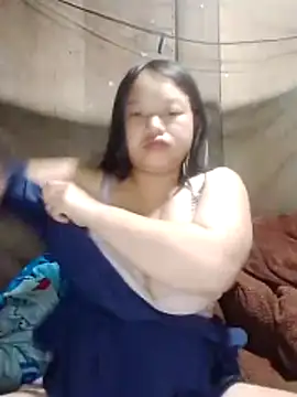 Snapshot of girl-babi chatting on 10-16-25, 03:51 girl-babi online show from 10-16-25, 03:51