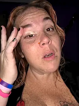 Snapshot of Courdles chatting on 11-05-25, 05:02 Courdles online show from 11-05-25, 05:02