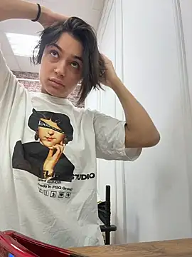 VioletAsh online show from 11-12-25, 04:24