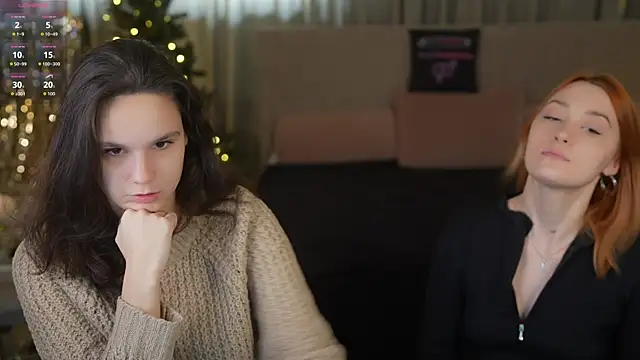 Snapshot of Cleo054 chatting on 12-17-25, 11:38 Cleo054 online show from 12-17-25, 11:38