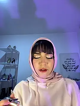 AriaBlush 18 online show from 09-13-25, 11:15