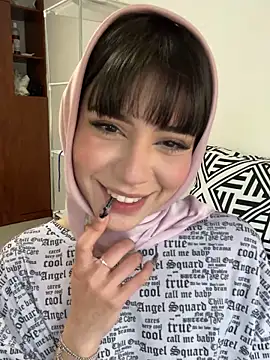 AriaBlush 18 online show from 09-28-25, 10:15