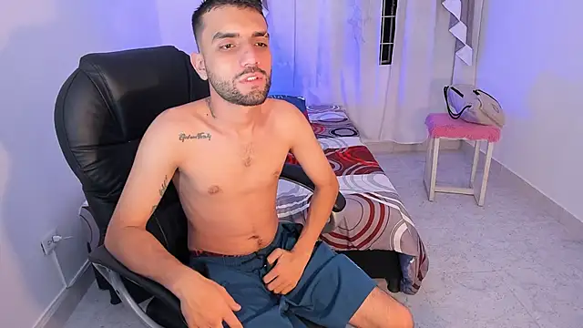 Jeremyy Boy online show from 09-10-25, 02:33