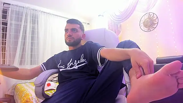 Jeremyy Boy online show from 10-06-25, 03:59