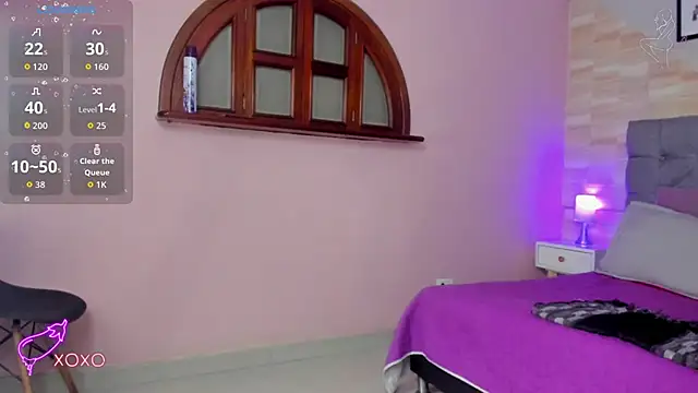 Snapshot of Cielo_bm chatting on 10-14-25, 02:07 Cielo bm online show from 10-14-25, 02:07