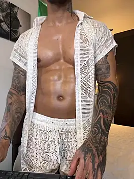 Tomy maylon online show from 10-19-25, 03:23