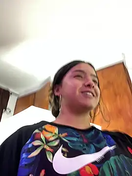 EmilyHarperr online show from 10-20-25, 11:32