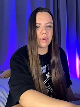 Chloe loo online show from 09-21-25, 01:35