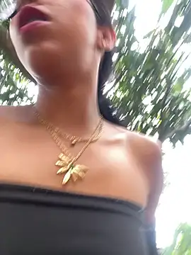 Snapshot of Emma__cumlovee chatting on 03-01-26, 09:50 Emma cumlovee online show from 03-01-26, 09:50