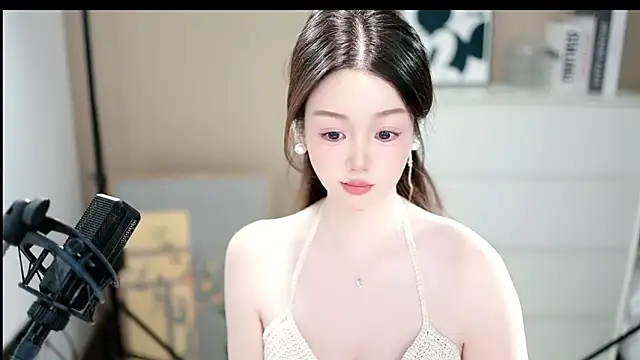 abbyli12 online show from 12-17-25, 02:56