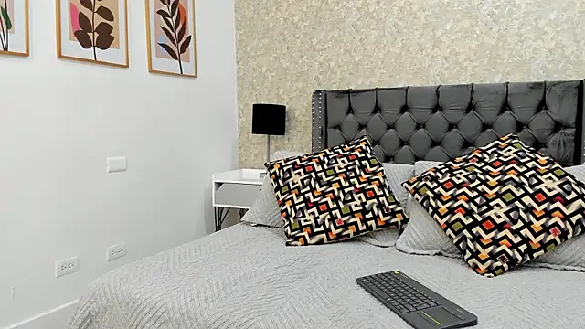 Cataleya Wayne online show from 11-19-25, 07:58