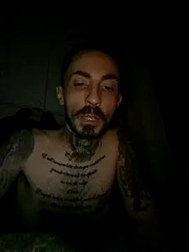 Snapshot of Robe420 chatting on 11-10-25, 01:48 Robe420 online show from 11-10-25, 01:48