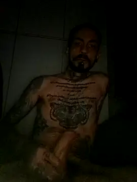 Snapshot of Robe420 chatting on 11-16-25, 01:11 Robe420 online show from 11-16-25, 01:11