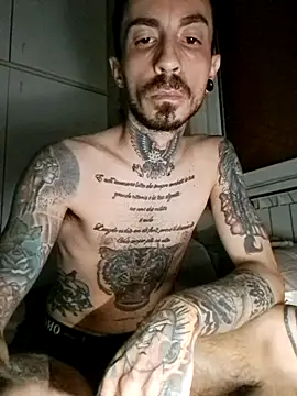 Snapshot of Robe420 chatting on 03-09-26, 08:02 Robe420 online show from 03-09-26, 08:02