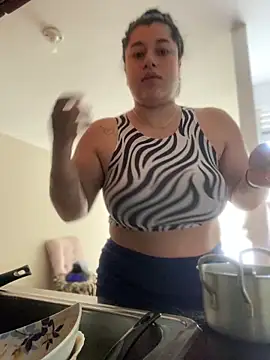 Tokio Sakura online show from 10-12-25, 05:34