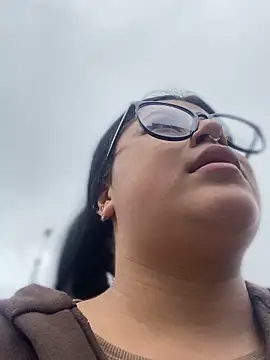 Tokio Sakura online show from 10-22-25, 07:24