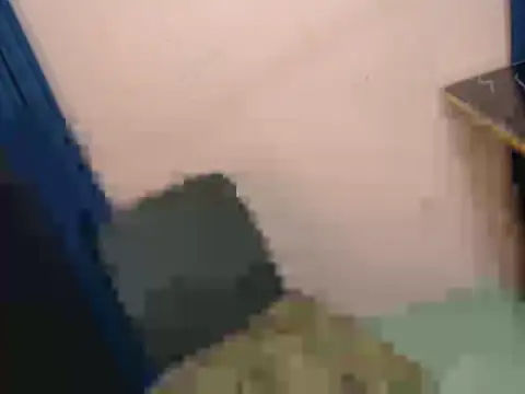 Snapshot of flirty_kim04 chatting on 11-25-25, 06:02 flirty kim04 online show from 11-25-25, 06:02