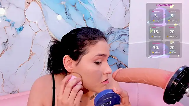 TIFFANY GLOW   online show from 10-25-25, 08:03