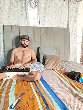 Snapshot of HOTEXTREMCOUPLE chatting on 11-25-25, 03:17 HOTEXTREMCOUPLE online show from 11-25-25, 03:17