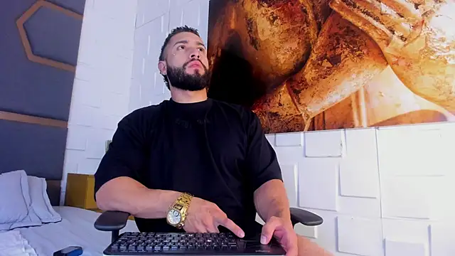 massimofiore  online show from 11-03-25, 03:52