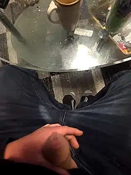 Snapshot of bigdicksklave chatting on 11-20-25, 07:13 bigdicksklave online show from 11-20-25, 07:13