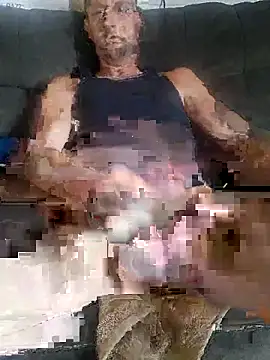 Snapshot of Solostroker39 chatting on 11-21-25, 04:05 Solostroker39 online show from 11-21-25, 04:05